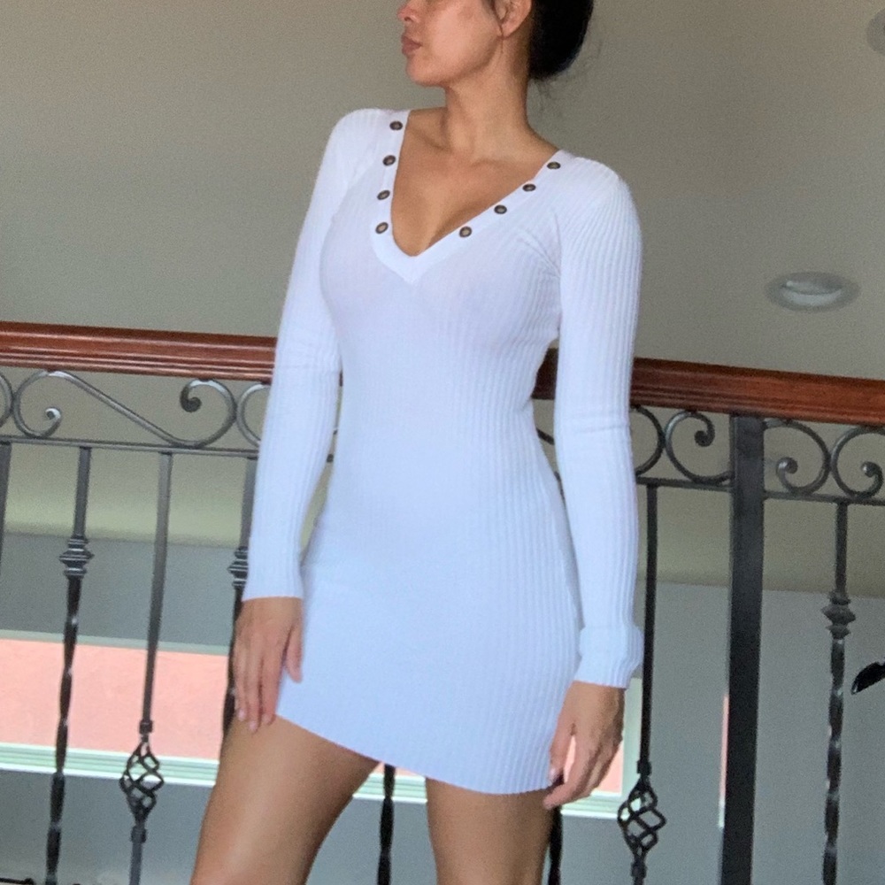 White long sleeve Guess dress